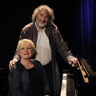 Marie Christine Barrault & Franck Ciup Au Piano